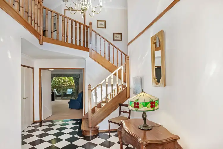 Second view of Homely house listing, 8 Galston Crescent, Leura NSW 2780