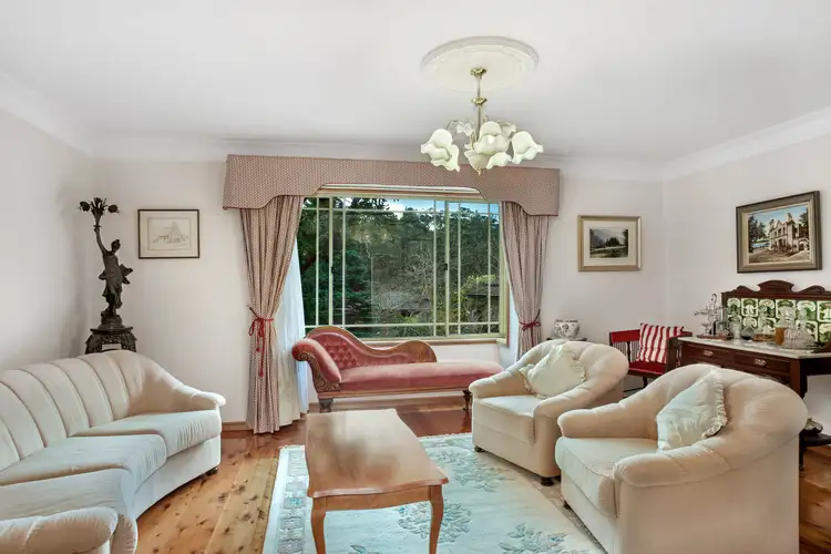 Third view of Homely house listing, 8 Galston Crescent, Leura NSW 2780