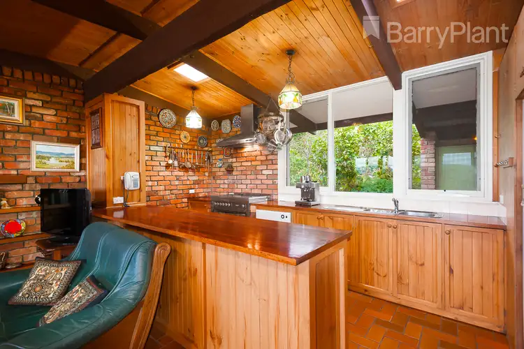 Fifth view of Homely rural property listing, 550 Hurstbridge Arthurs Creek Road, Nutfield VIC 3099