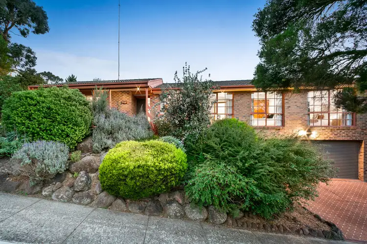 14 Reddington Terrace, Doncaster East VIC 3109