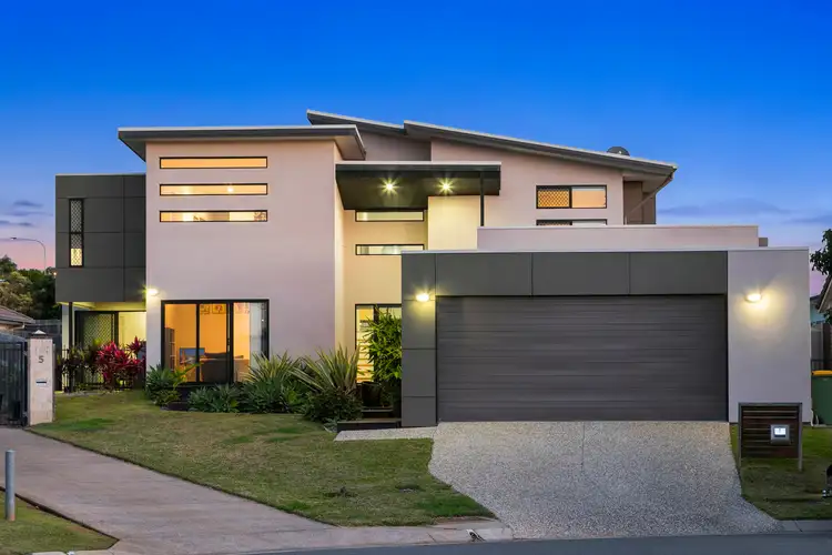 3 Lois Place, Redland Bay QLD 4165