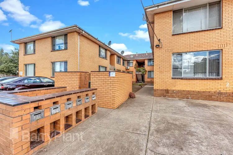 6/18-20 Marsden Crescent, St Albans VIC 3021