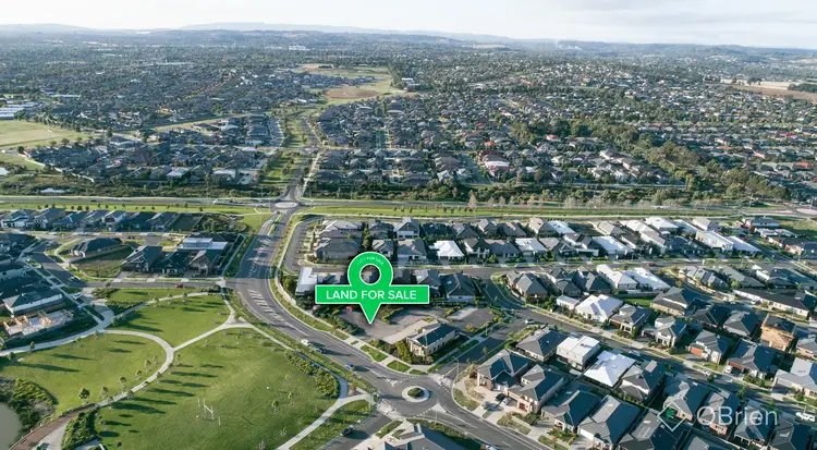 1 Riverstone Boulevard, Clyde North VIC 3978