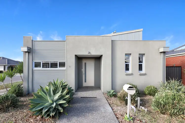 10 Lambourne Lane, Craigieburn VIC 3064