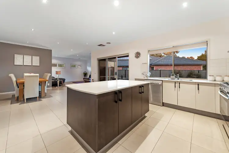 Seventh view of Homely house listing, 29 Highbury Circuit, Craigieburn VIC 3064