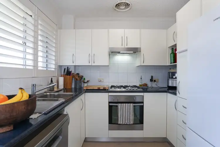 Fourth view of Homely apartment listing, 9/7 Clarence Avenue, Dee Why NSW 2099