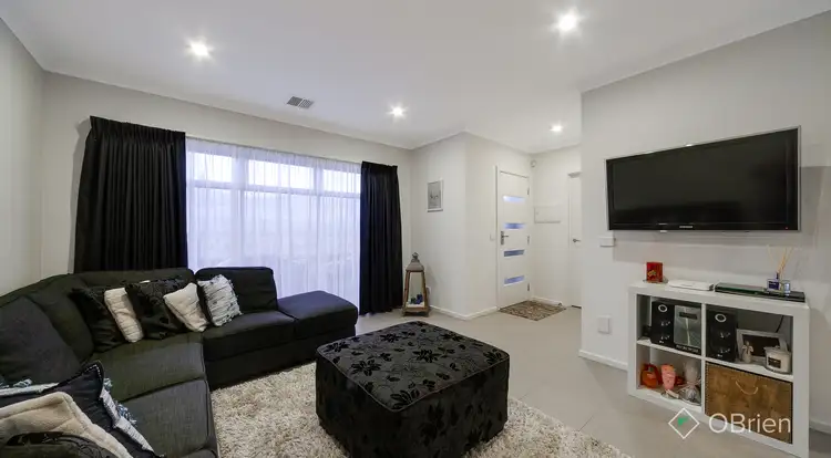 Sixth view of Homely townhouse listing, 35 Atlantic Drive, Pakenham VIC 3810