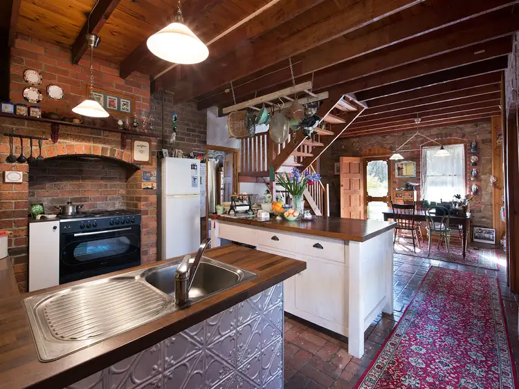 Sixth view of Homely house listing, 10 Mackie Lane, Newstead VIC 3462