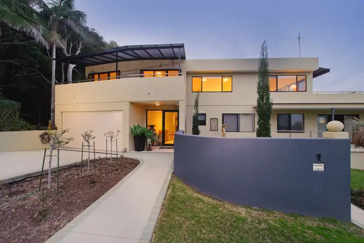 2/27 Matthew Flinders Drive, Port Macquarie NSW 2444