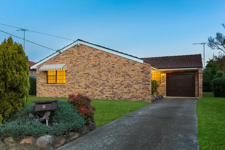 8 Vianney Crescent, Toongabbie NSW 2146