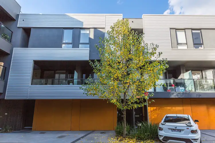 7 Cirque Drive, Footscray VIC 3011