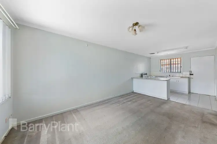 Third view of Homely unit listing, 6/100 Fox Street, St Albans VIC 3021