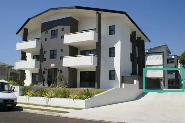 1/3 Agnes Street