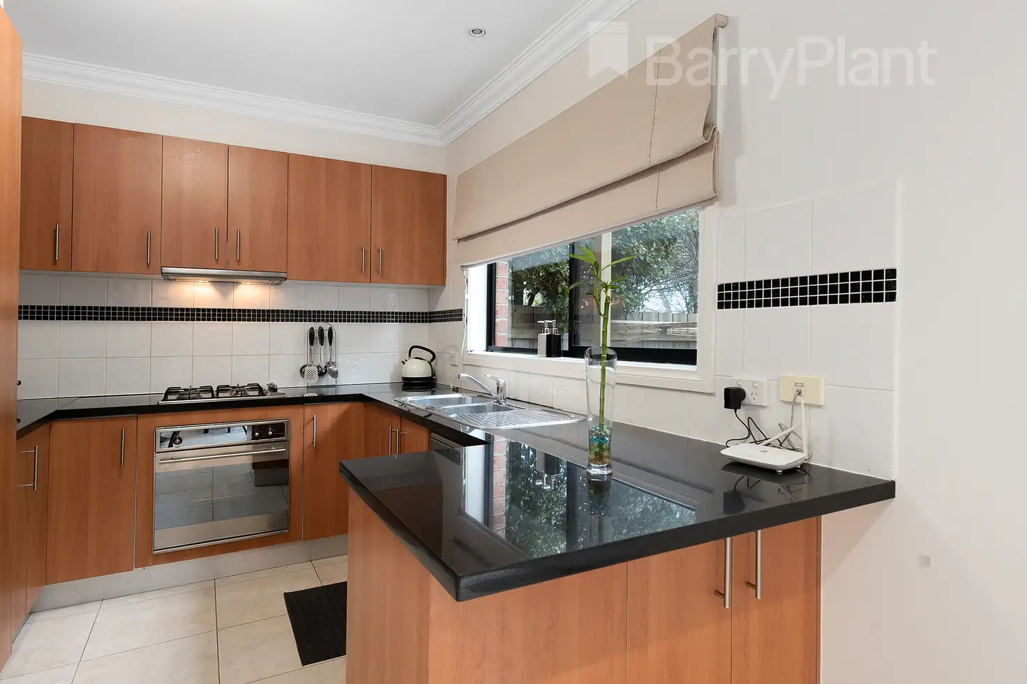 Main view of Homely townhouse listing, 2/735 Boronia Road, Wantirna VIC 3152