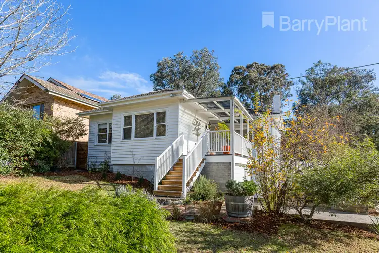11 Grassy Flat Road, Diamond Creek VIC 3089