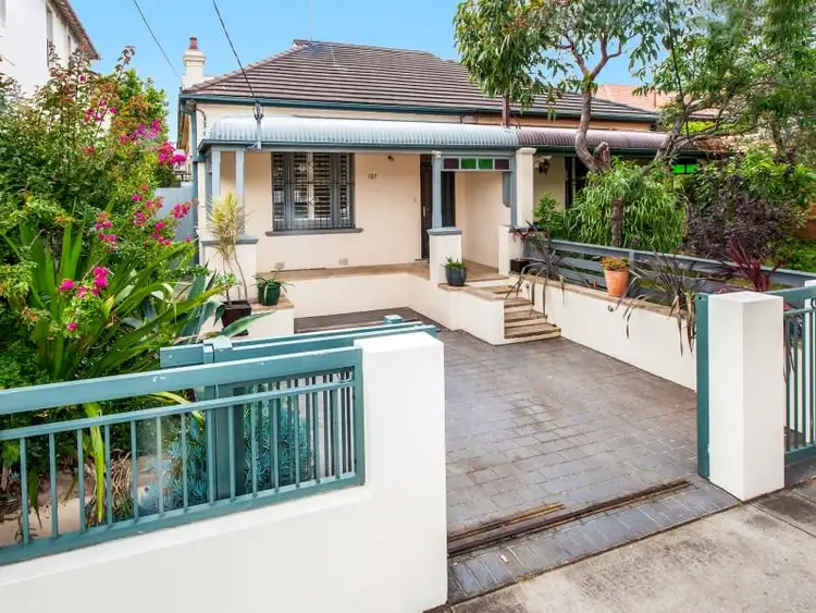 127 Mount Street, Coogee NSW 2034