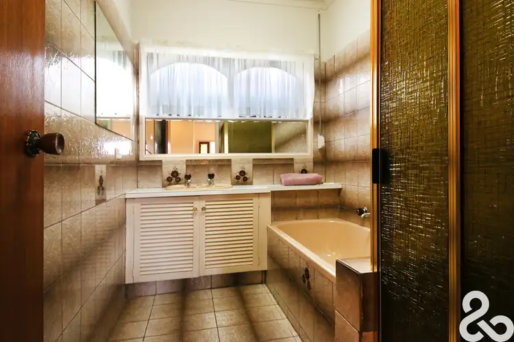 Sixth view of Homely house listing, 5 Mindoro Crescent, Lalor VIC 3075