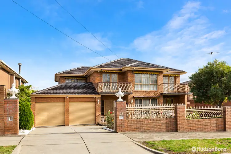 25 Golf Hill Avenue, Doncaster VIC 3108