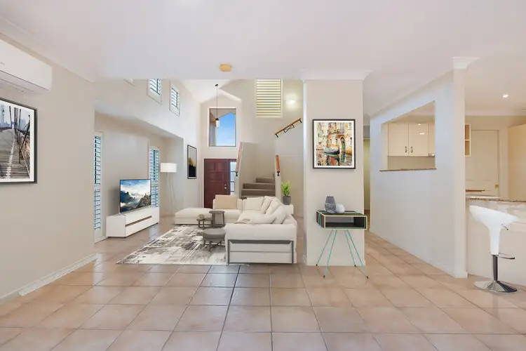 2/14 Riverwood Drive, Ashmore QLD 4214