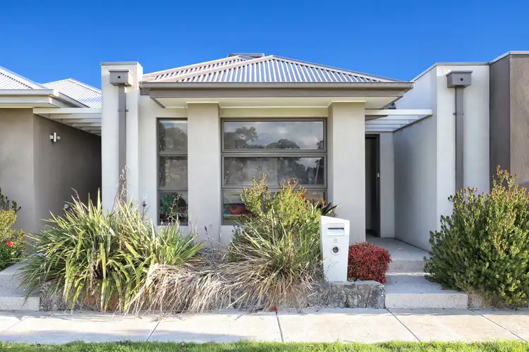 8 Viewrise Walk, Craigieburn VIC 3064