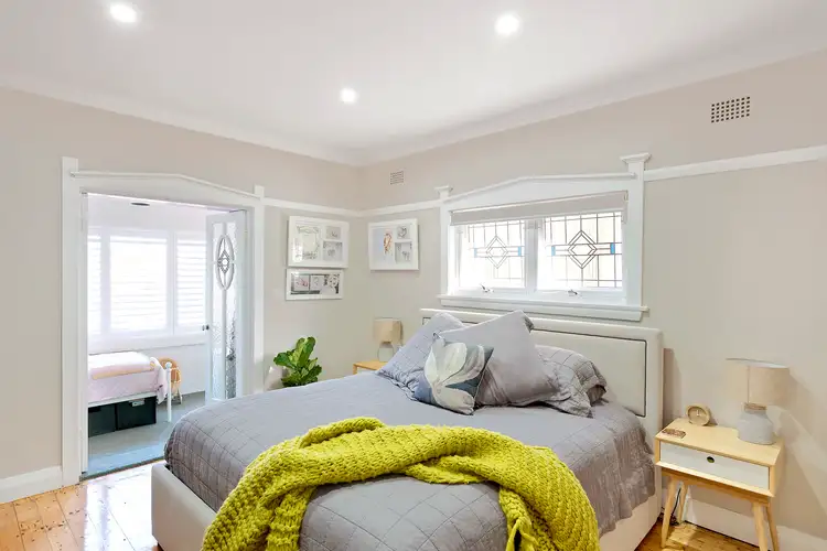 Fifth view of Homely apartment listing, 2/7 Towns Road, Vaucluse NSW 2030