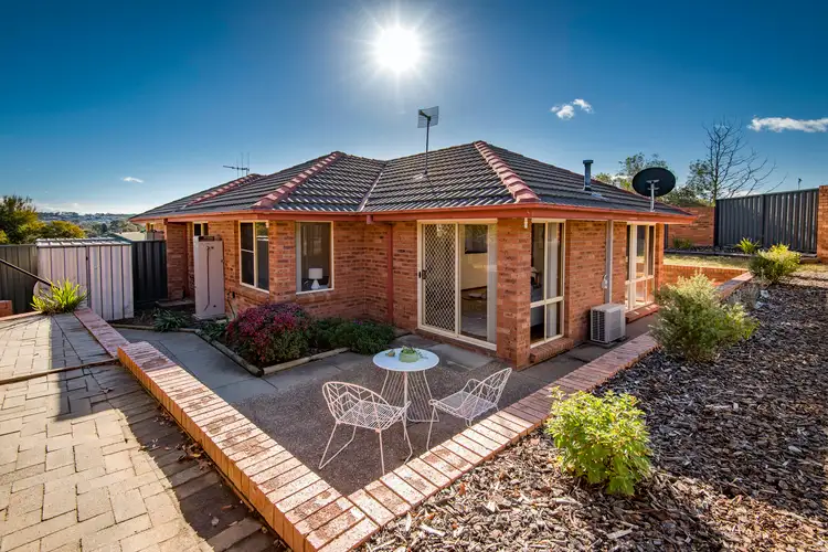 27 Hughes Crescent, Ngunnawal ACT 2913