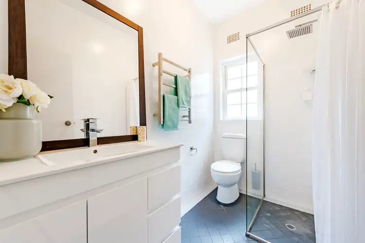 Sixth view of Homely apartment listing, 2/140 Hastings Parade, North Bondi NSW 2026