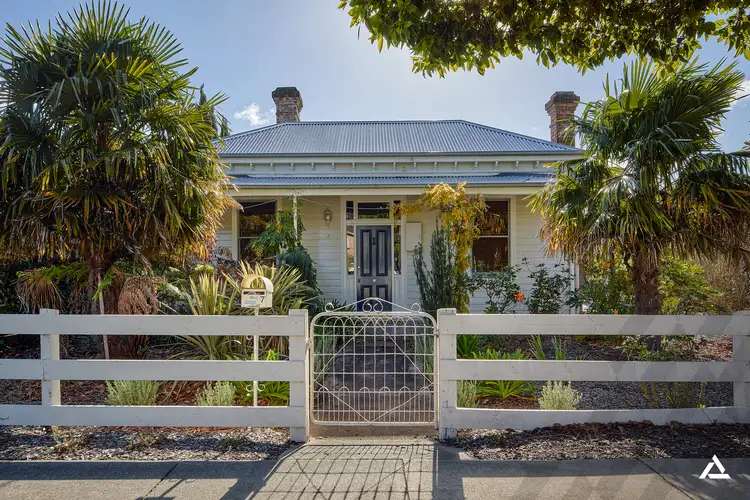 7 Young Street, Drouin VIC 3818