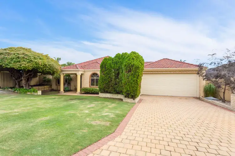 4 Haywood Trail, Leeming WA 6149