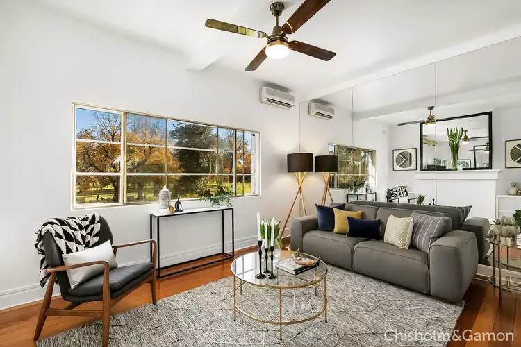 8/32 Queens Road, Melbourne VIC 3004