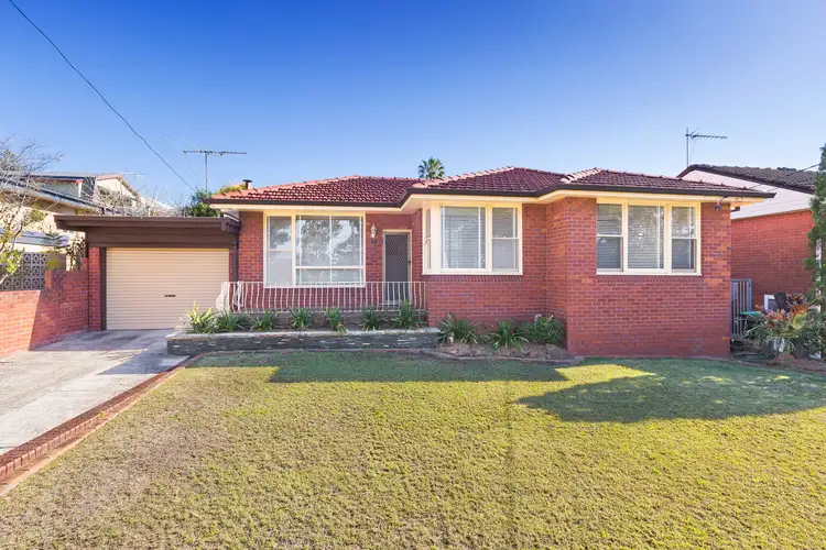 19 Gundain Road, Kirrawee NSW 2232