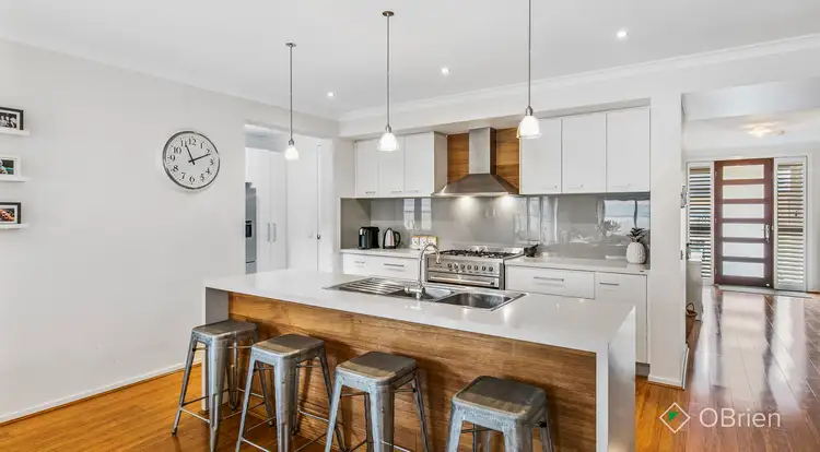 Fifth view of Homely house listing, 2 Tarcoola Way, Sandhurst VIC 3977