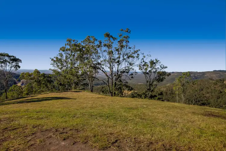 27 Keira Court, Blue Mountain Heights QLD 4350