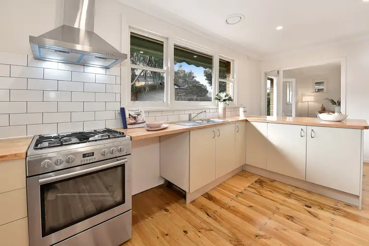 Fifth view of Homely unit listing, 10 Burns Grove, Kingsbury VIC 3083