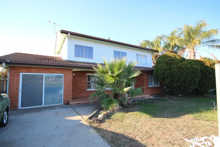 11 Bent Street, Dubbo NSW 2830