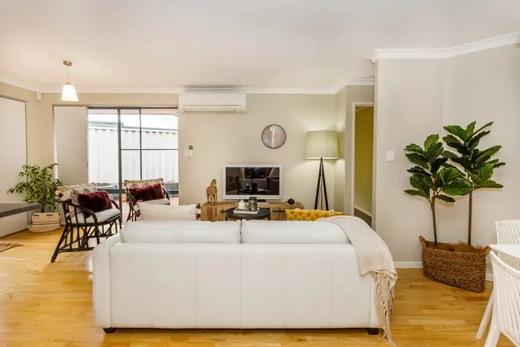 Sixth view of Homely house listing, 2/23 Langley Crescent, Innaloo WA 6018
