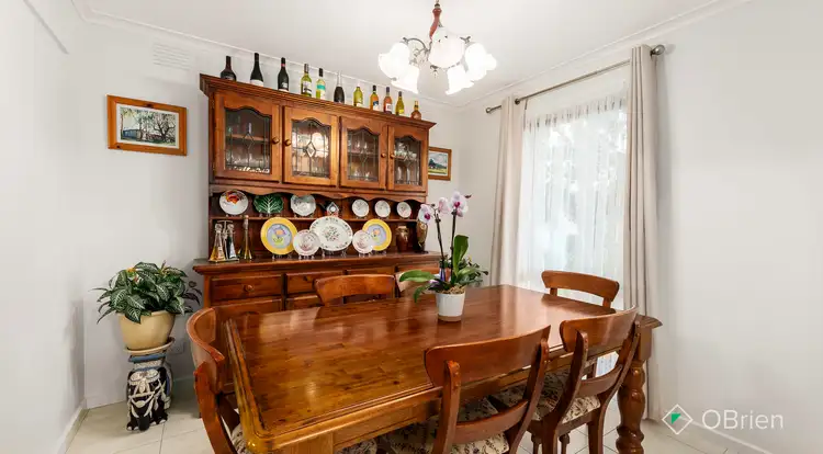 Fifth view of Homely house listing, 8 Salisbury Court, Wantirna VIC 3152