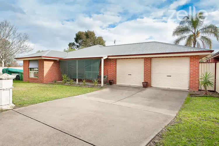 61 Jacaranda Street, West Albury NSW 2640