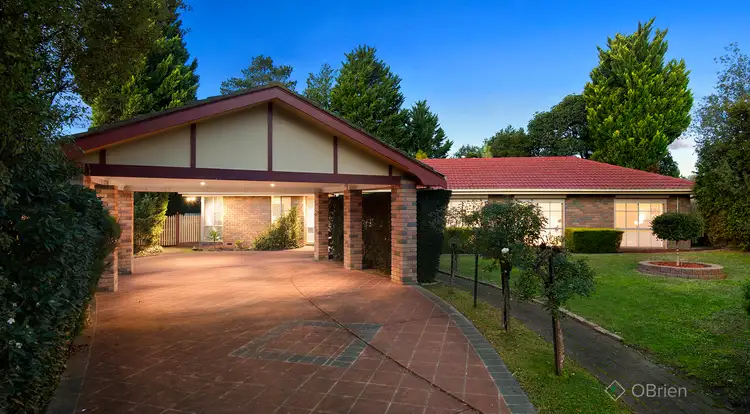 Main view of Homely house listing, 5 Alma Court, Endeavour Hills VIC 3802