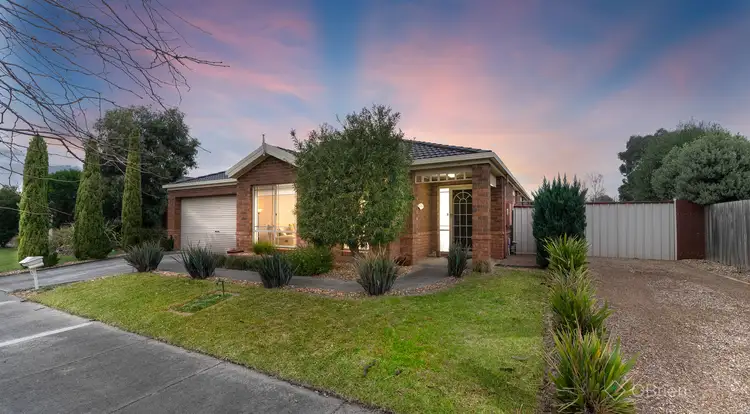 25 Thornbill Circuit, Pakenham VIC 3810