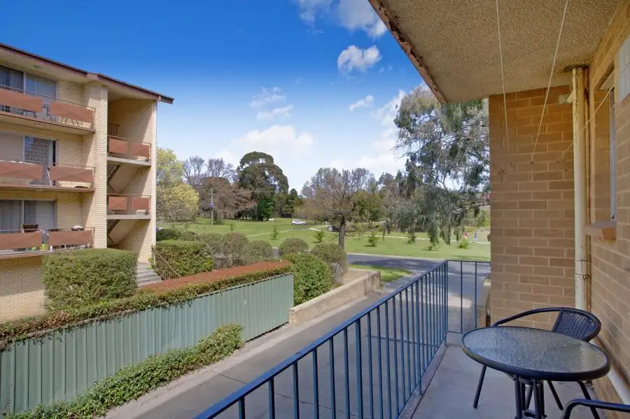Main view of Homely unit listing, 1/48 Trinculo Place, Queanbeyan NSW 2620