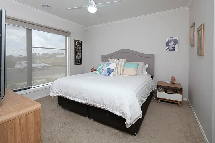 Second view of Homely house listing, 7 Manhattan Drive, Officer VIC 3809