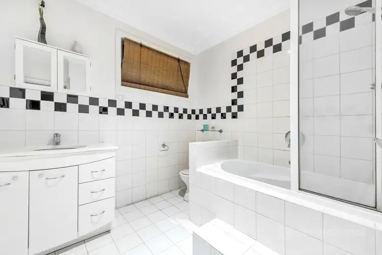 Fifth view of Homely unit listing, 4/27 Weir Street, Balwyn VIC 3103