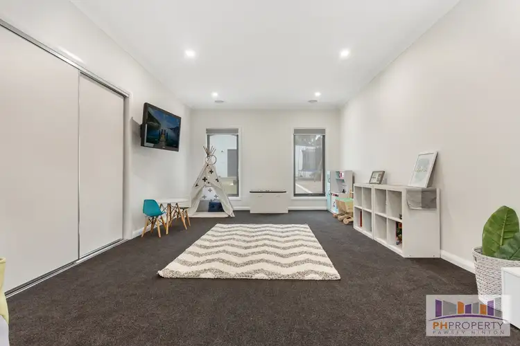 Fifth view of Homely house listing, 2 La Valla Court, Junortoun VIC 3551