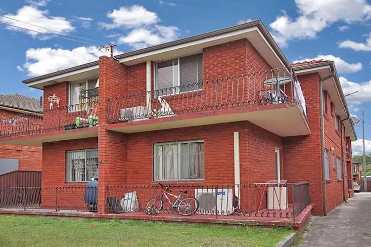 4/29 Sproule Street, Lakemba NSW 2195