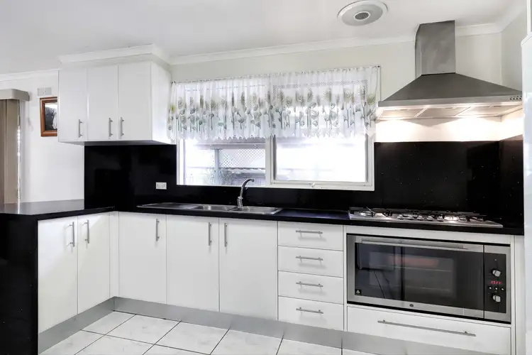 Third view of Homely house listing, 8 Whitehaven Court, Craigieburn VIC 3064