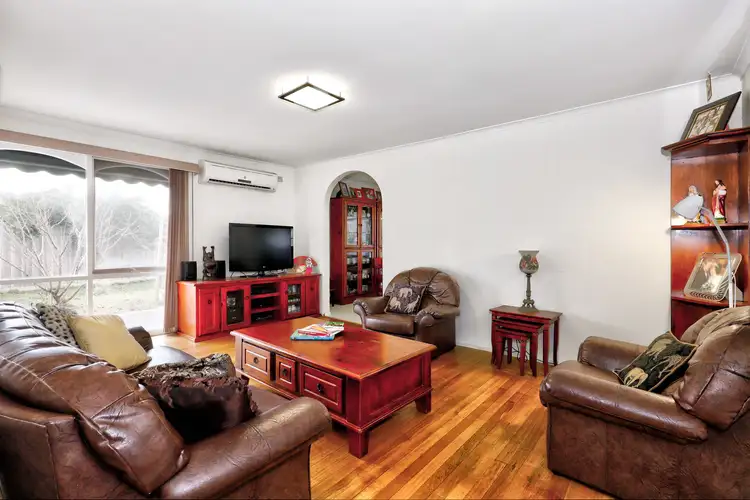 Sixth view of Homely house listing, 8 Whitehaven Court, Craigieburn VIC 3064