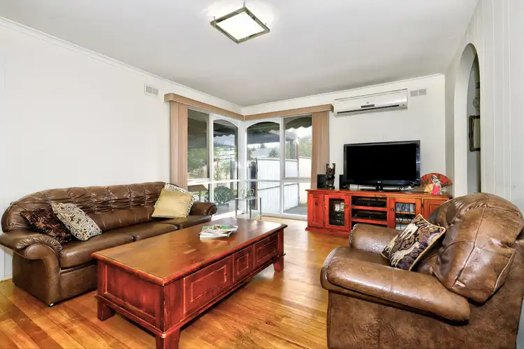 Seventh view of Homely house listing, 8 Whitehaven Court, Craigieburn VIC 3064