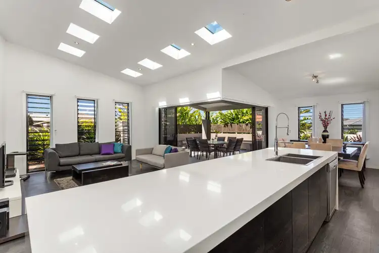 24 Poynter Street, Redland Bay QLD 4165