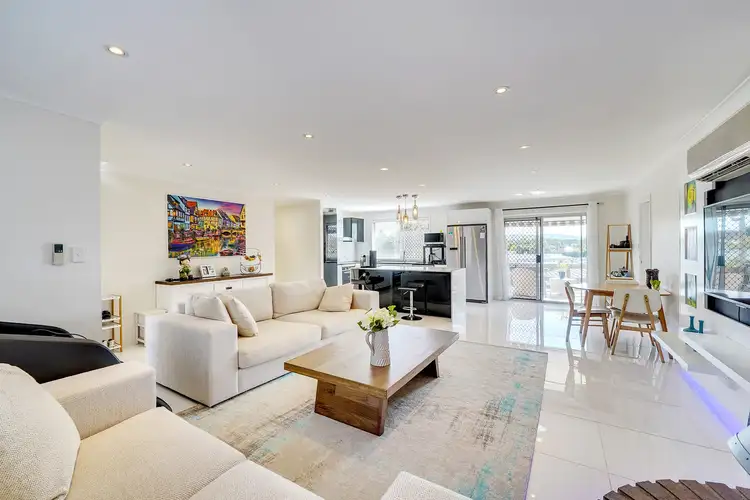 53 Tanglewood Street, Middle Park QLD 4074